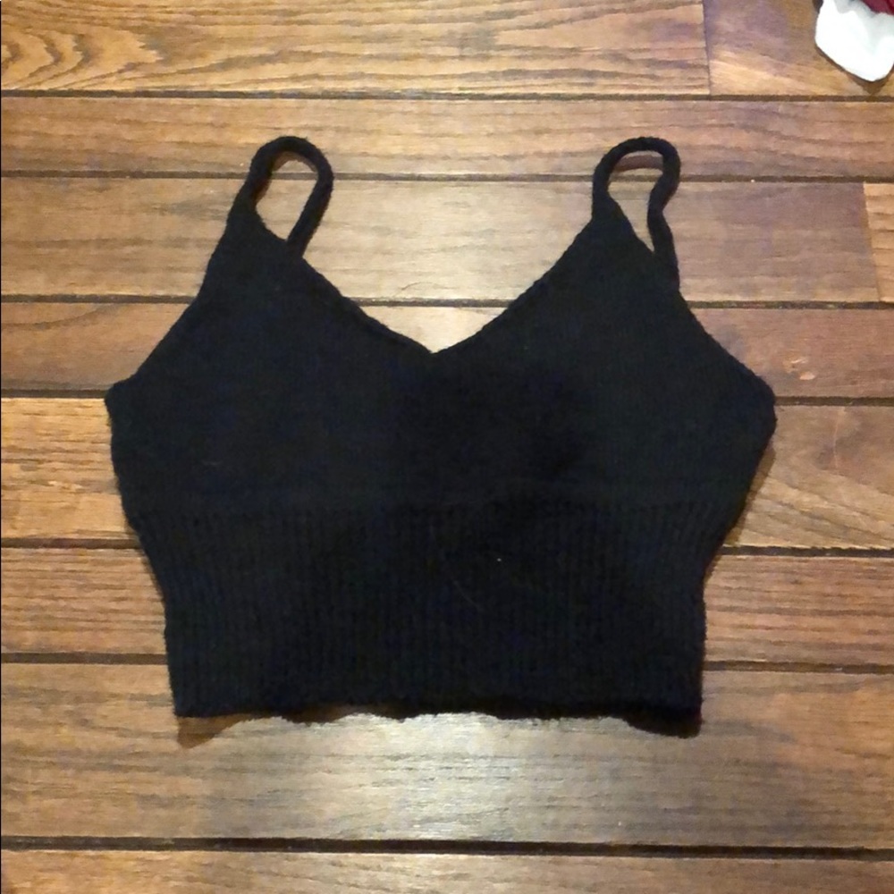 Black tank crop top